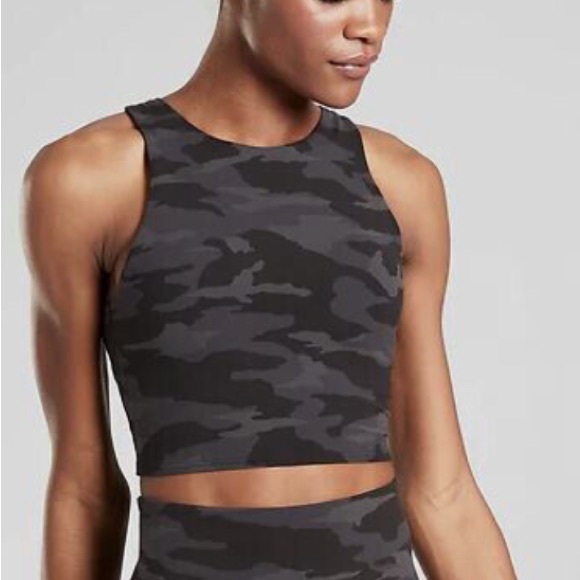 Athleta Tops - Athleta NWT Women's Conscious Crop top Black Camo size small